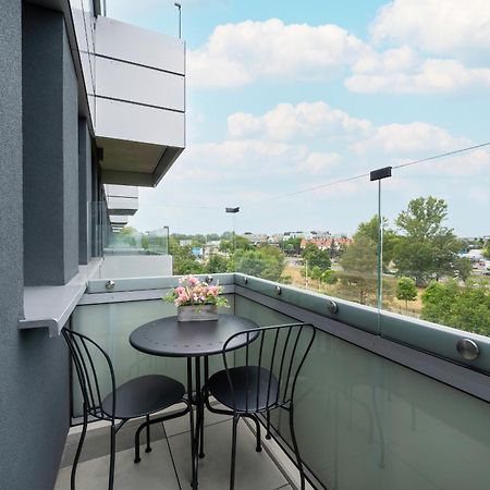 Apartamenty Zwycieska Z Klimatyzacja, Free Garage Wroclaw By Noclegi Renters Exterior photo