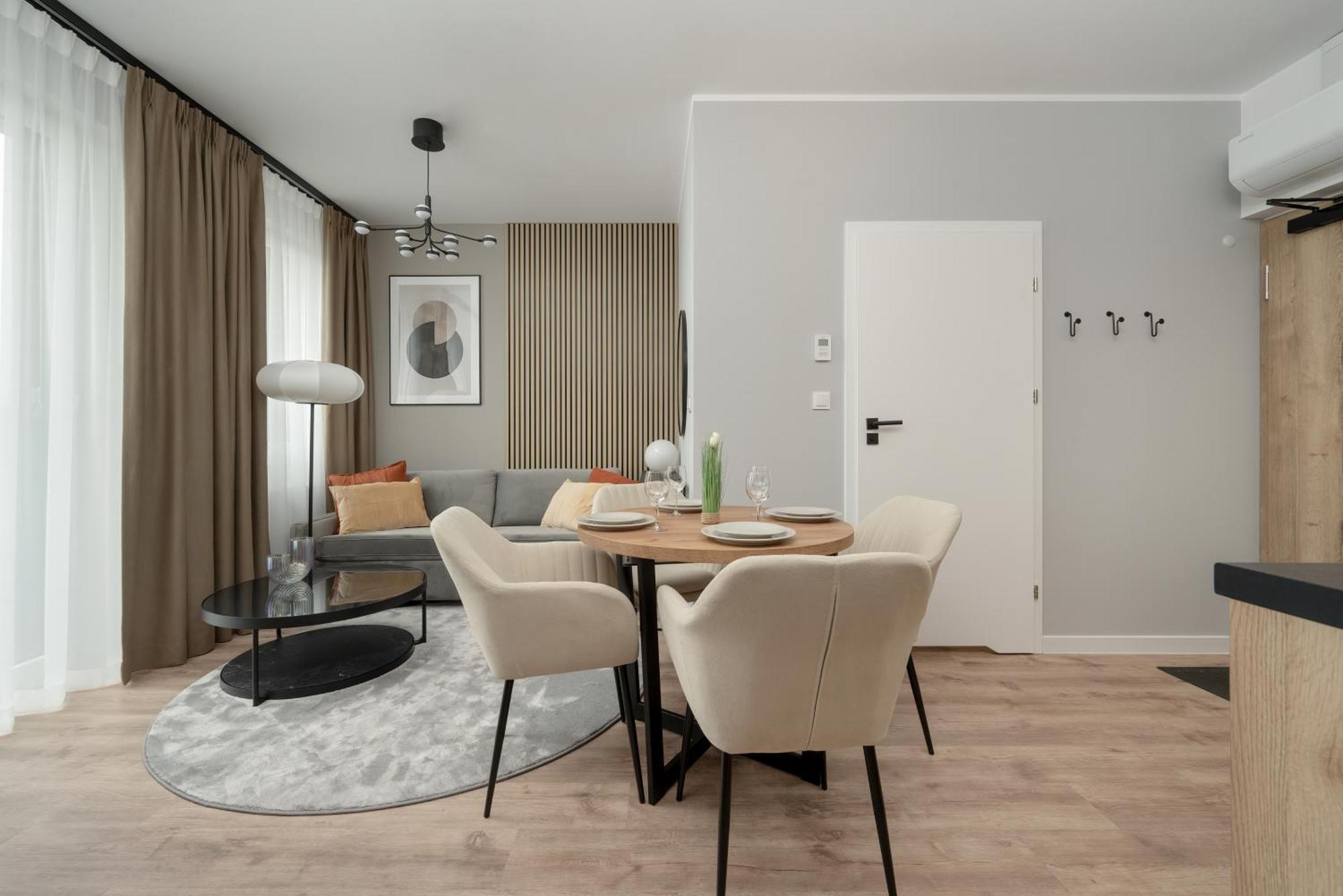 Apartamenty Zwycieska Z Klimatyzacja, Free Garage Wroclaw By Noclegi Renters Exterior photo